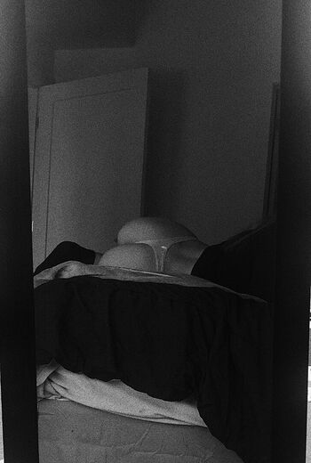 Full leaked Emily slater private photo