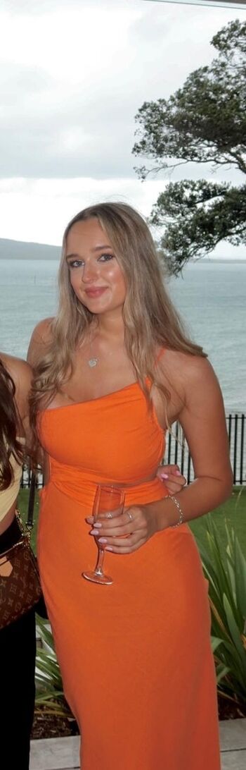 Full leaked Emily yyoung private photo