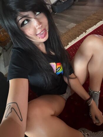 Full leaked Emilybebe private photo