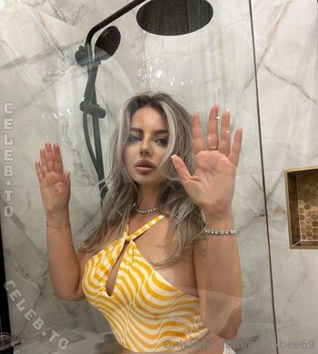 Full leaked Emilybee private photo