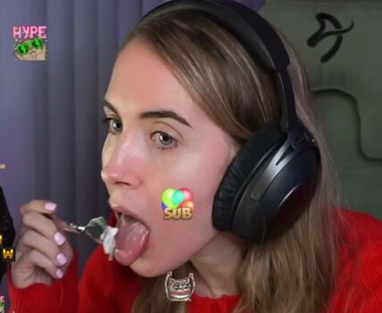 Full leaked Emilycc private photo