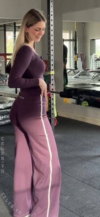 Full leaked Emilylior page private photo