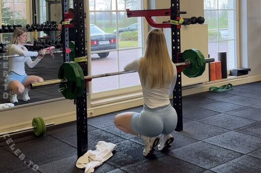 Full leaked Emilylior private photo