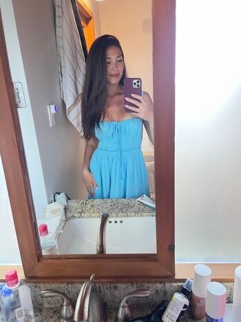 Full leaked Emilymisi private photo