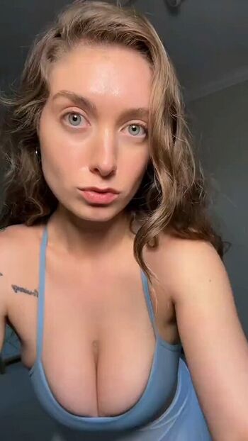 Full leaked Emilyrainey private photo