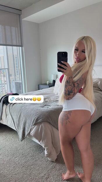 Full leaked Emilysmithh private photo