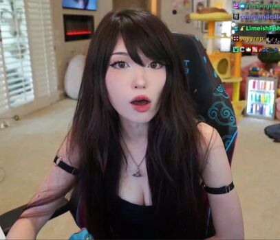 Full leaked Emiru  page private photo