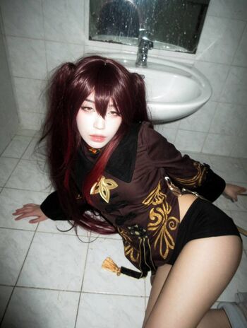 Full leaked Emiru  page private photo