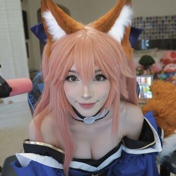 Full leaked Emiru  page private photo