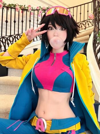 Full leaked Emiru private photo