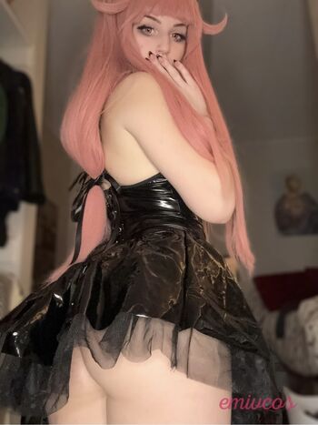 Full leaked Emivcos private photo