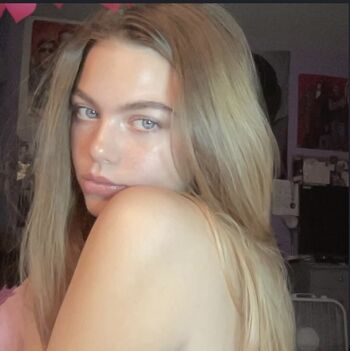 Full leaked Emma beardsley page private photo