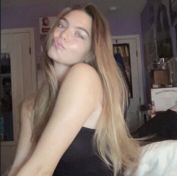 Full leaked Emma beardsley page private photo