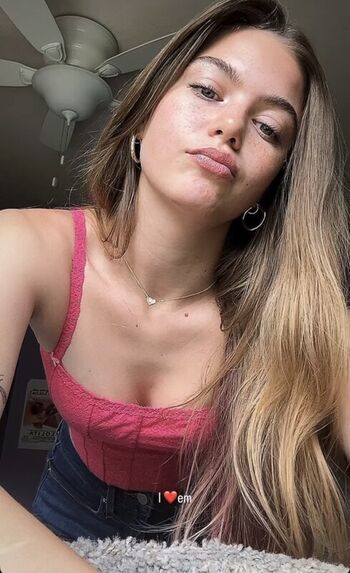Full leaked Emma beardsley page private photo