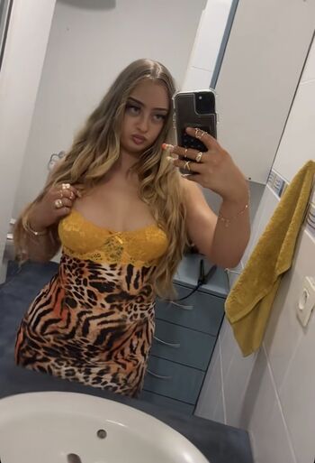 Full leaked Emma boyer private photo