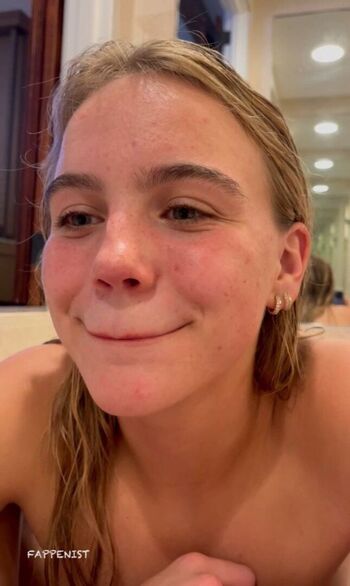 Full leaked Emma brook private photo