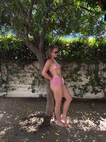 Full leaked Emma brooks private photo