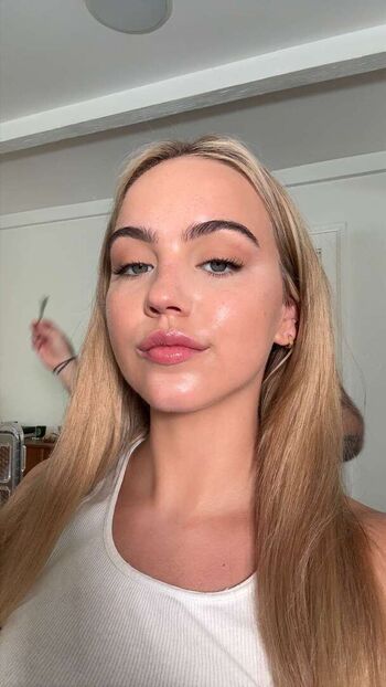 Full leaked Emma brooks private photo