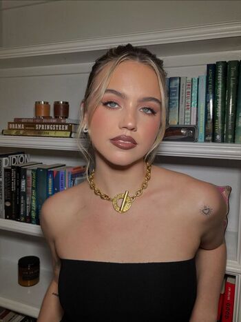Full leaked Emma brooks private photo