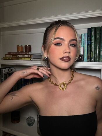 Full leaked Emma brooks private photo