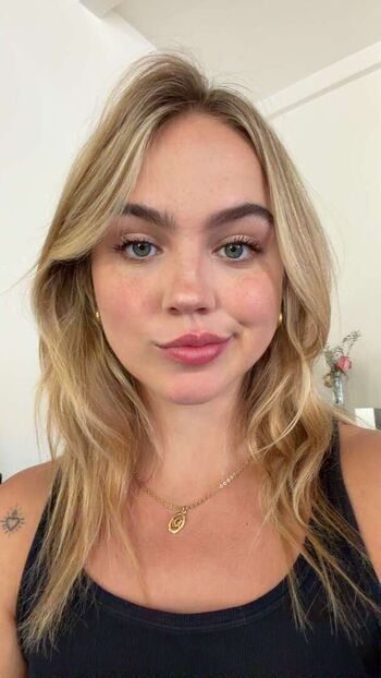Full leaked Emma brooks private photo
