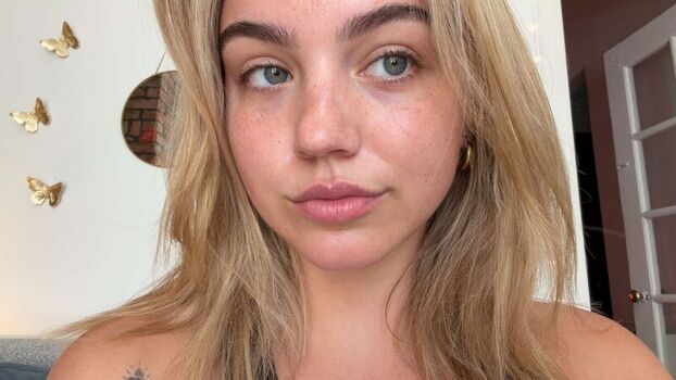 Full leaked Emma brooks private photo