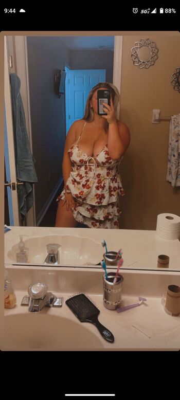 Full leaked Emma burzynski page private photo