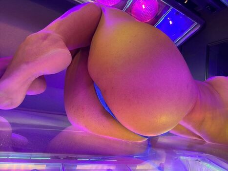 Full leaked Emma laine page private photo