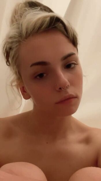 Full leaked Emma langevin private photo