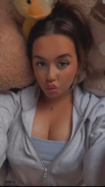 Full leaked Emma richardson private photo