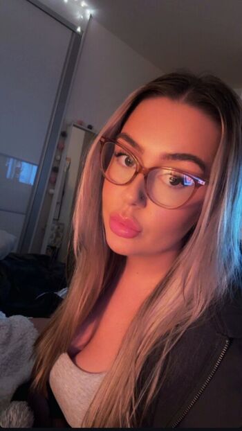 Full leaked Emma richardson private photo