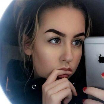 Full leaked Emma richardson private photo