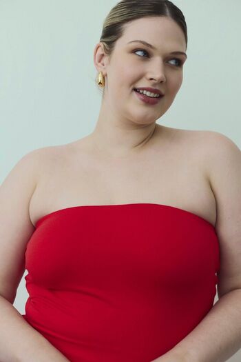 Full leaked Emma salkeld private photo