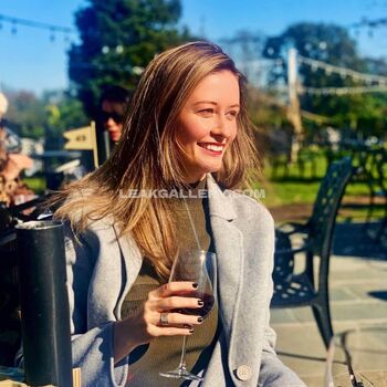 Full leaked Emma vigeland private photo
