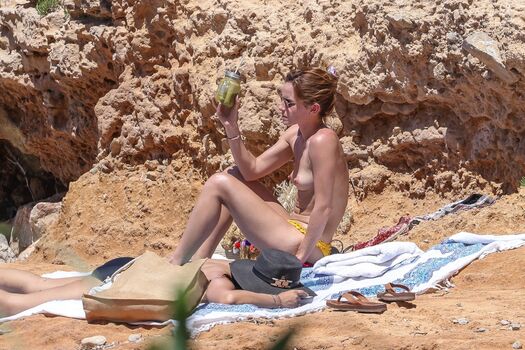 Full leaked Emma watson  page private photo