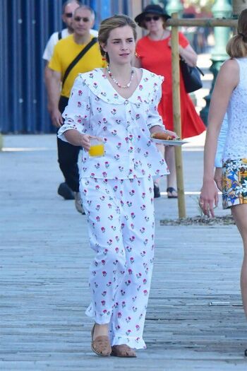 Full leaked Emma watson private photo