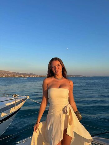 Full leaked Emmaa char private photo