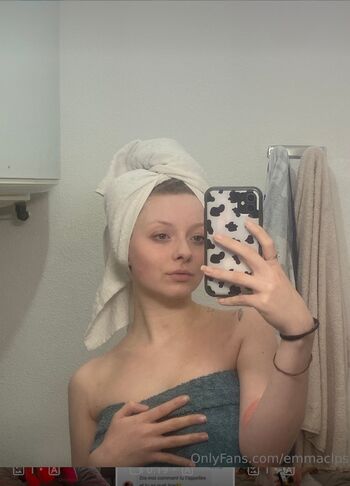 Full leaked Emmaclps private photo