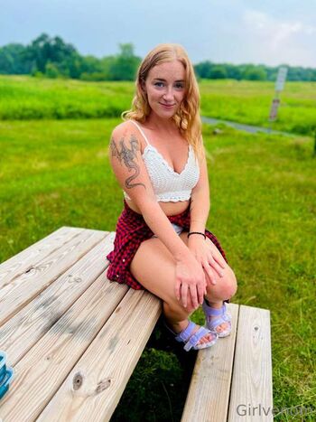 Full leaked Emmakirker private photo