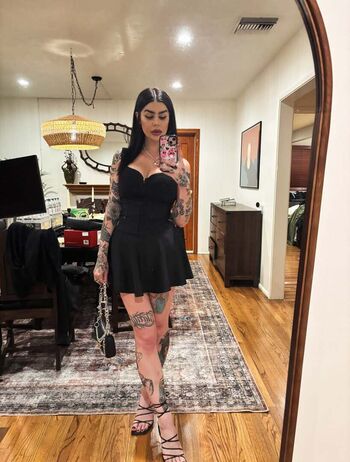 Full leaked Emmaloubeedie page private photo