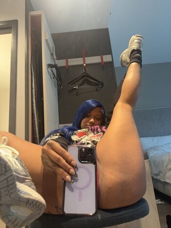 Full leaked Emmanuellustin private photo