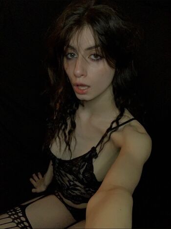 Full leaked Emmaxox private photo
