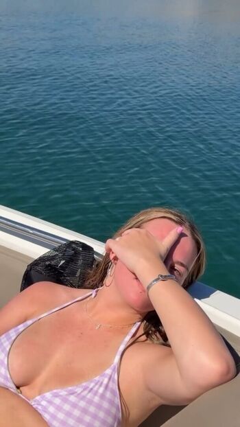 Full leaked Emmi butler private photo