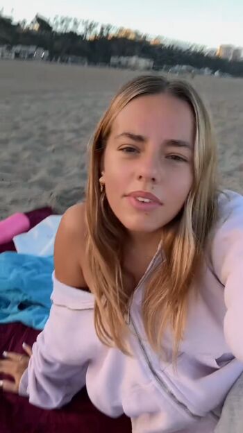 Full leaked Emmi butler private photo