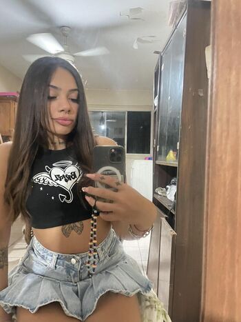 Full leaked Emmibrown private photo