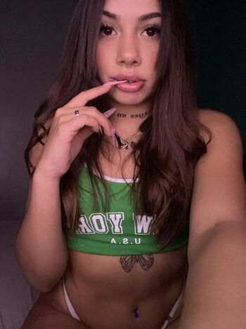 Full leaked Emmibrown private photo