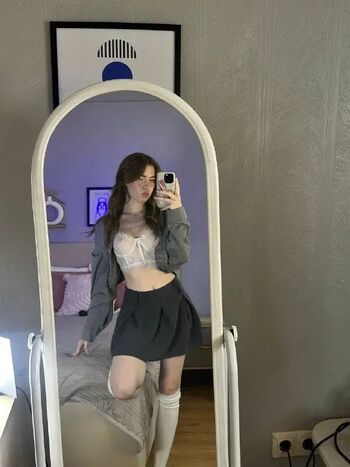 Full leaked Emmiellee private photo