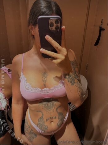 Full leaked Emmirosee private photo