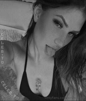 Full leaked Emmirosee private photo