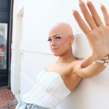 Full leaked Emmy combs private photo
